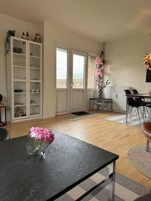 Stor Og Lys Lejlighed I Hjertet Af Holstebro Exteriér fotografie
