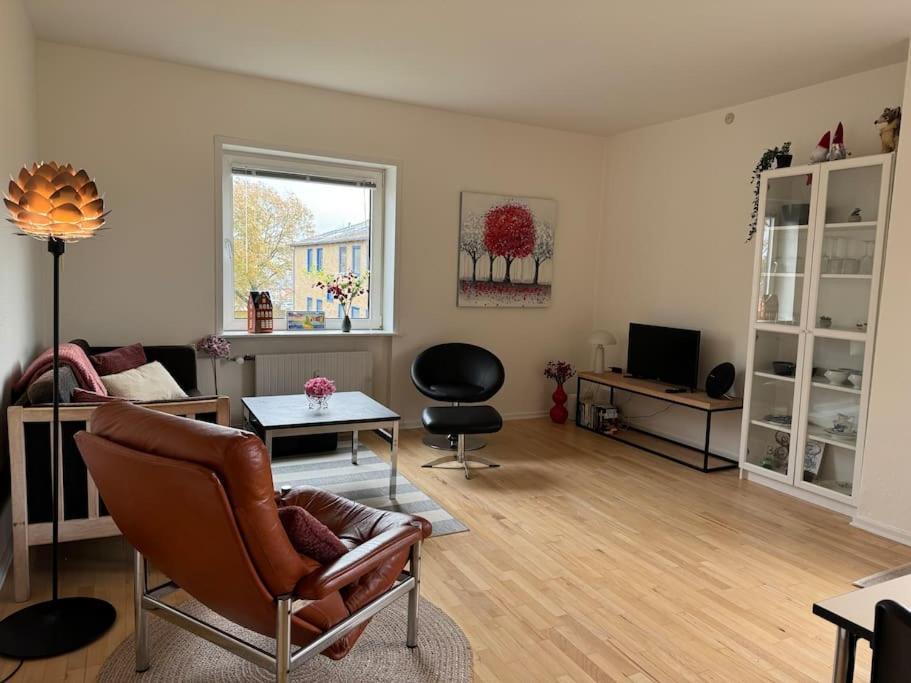 Stor Og Lys Lejlighed I Hjertet Af Holstebro Exteriér fotografie